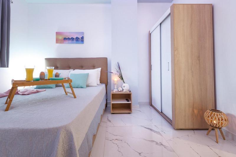 Apartmán Nikogroup Plaza Polychrono Exteriér fotografie