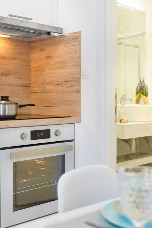 Apartmán Nikogroup Plaza Polychrono Exteriér fotografie